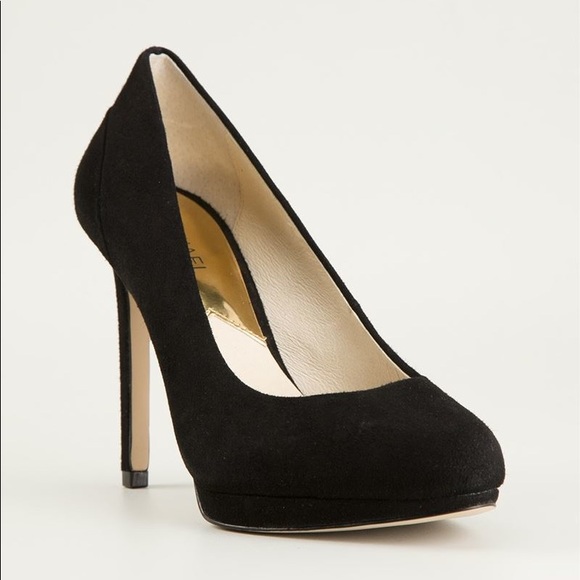 Michael Kors Black 'yasmin' Pumps.